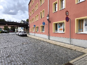 Parkplatz Brückenstraße neu